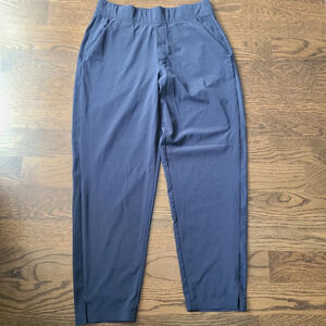 Athleta All day every day Women's  pants sz.8 navy blue